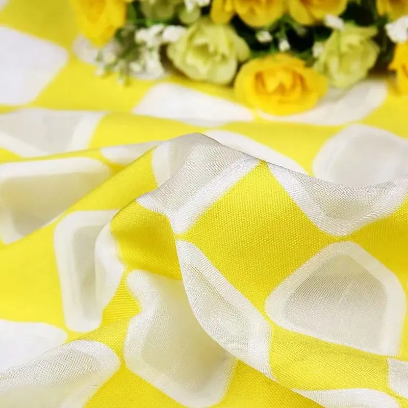 

2019 Geometric prints woven fabrics fashion clothing fabrics