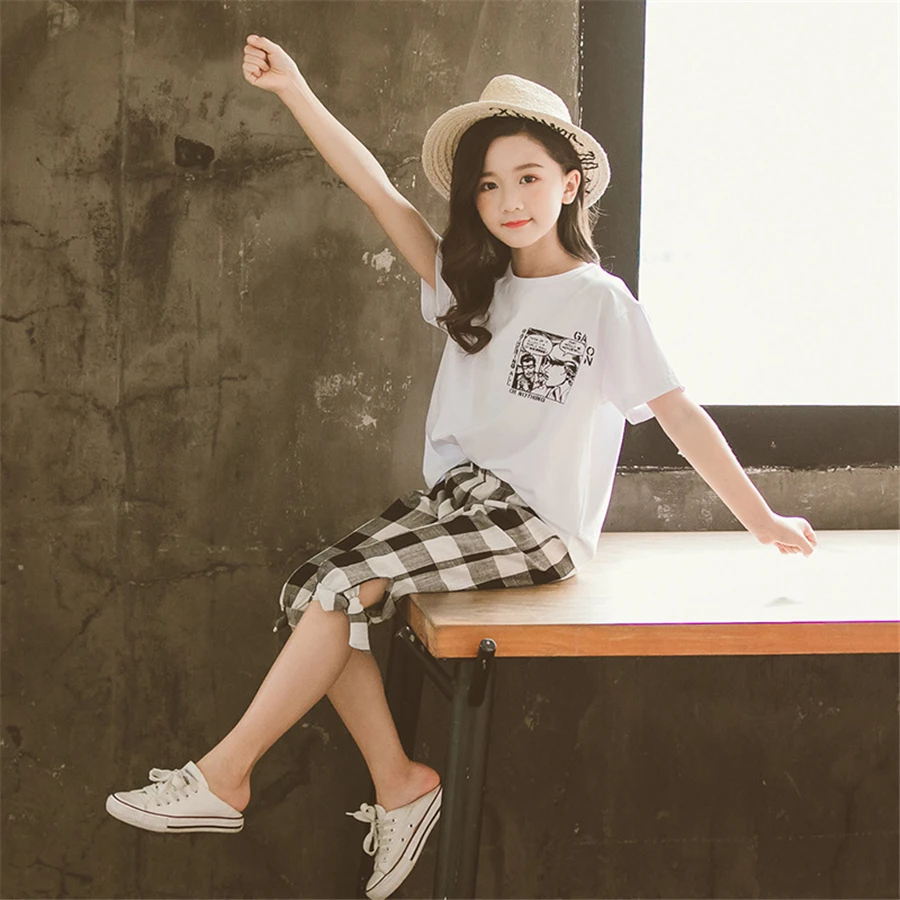 

Stylish baby girl summer clothes 2pcs white tee shirt black red plaid shorts hip hop dance outfits set children's sport suit