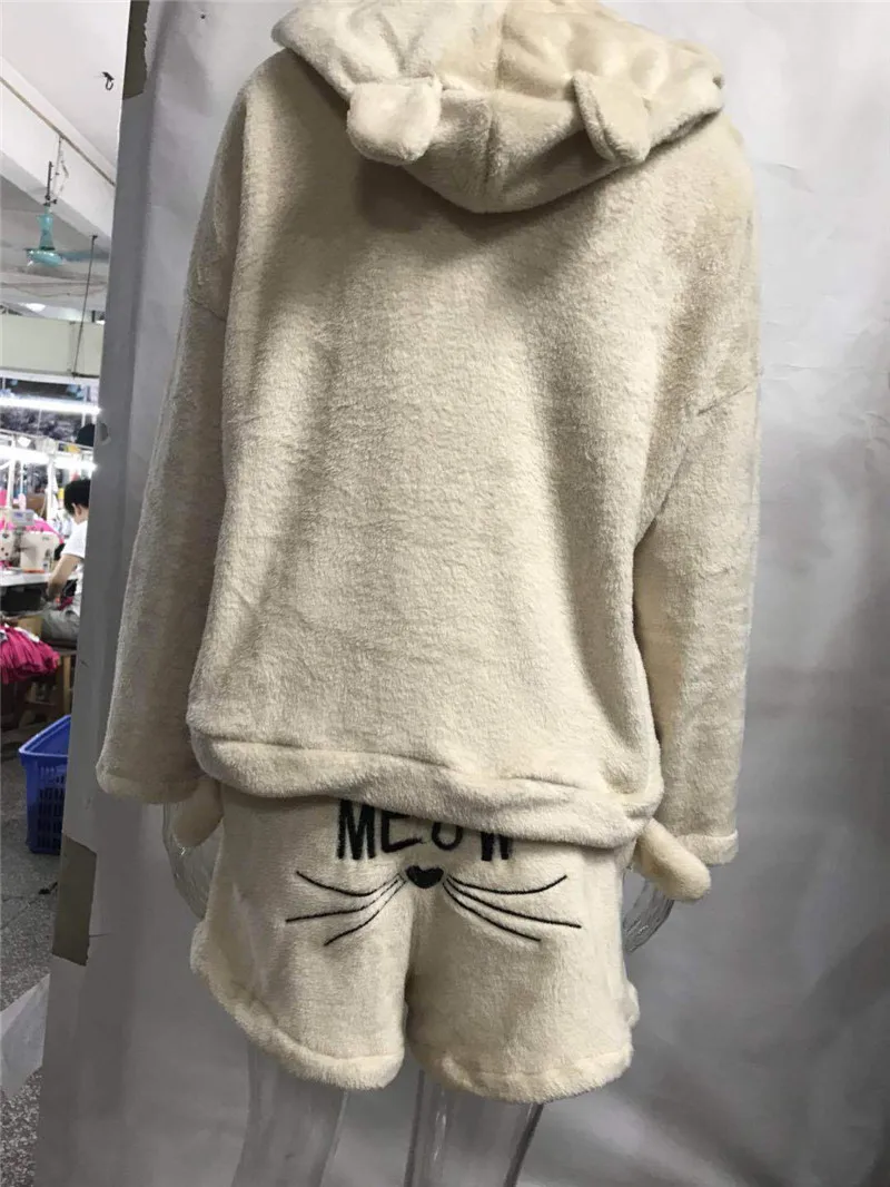 Embroidered sleepwear17