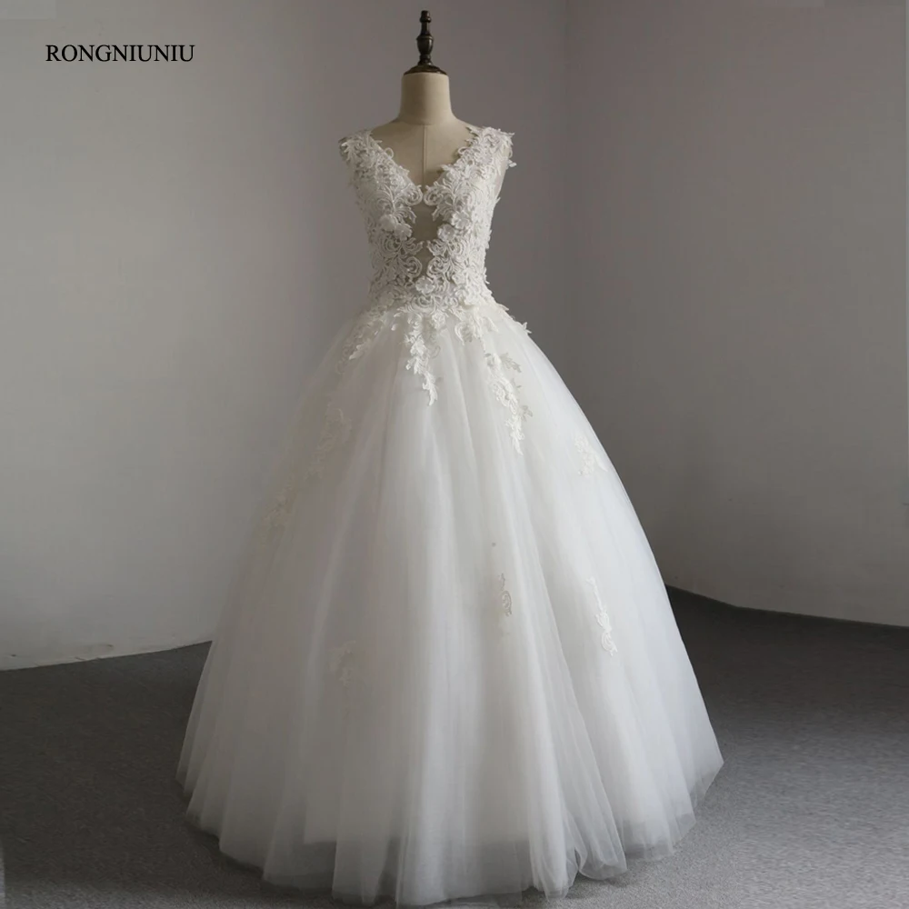 

2017 V-neck Ball Gown Applique Lace Up Sleeveless Tull Ransparent White Wedding Derss Brige Gown Beading Flower Vestido De Noiva