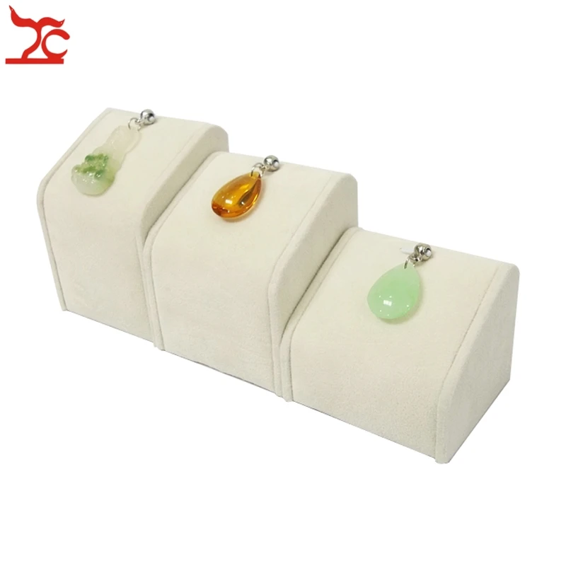 

Fashion Jewelery Display Prop 3pcs Kit Beige Velvet Pendant Holder Set Wooden Pendant Showing Tower Holder Stand