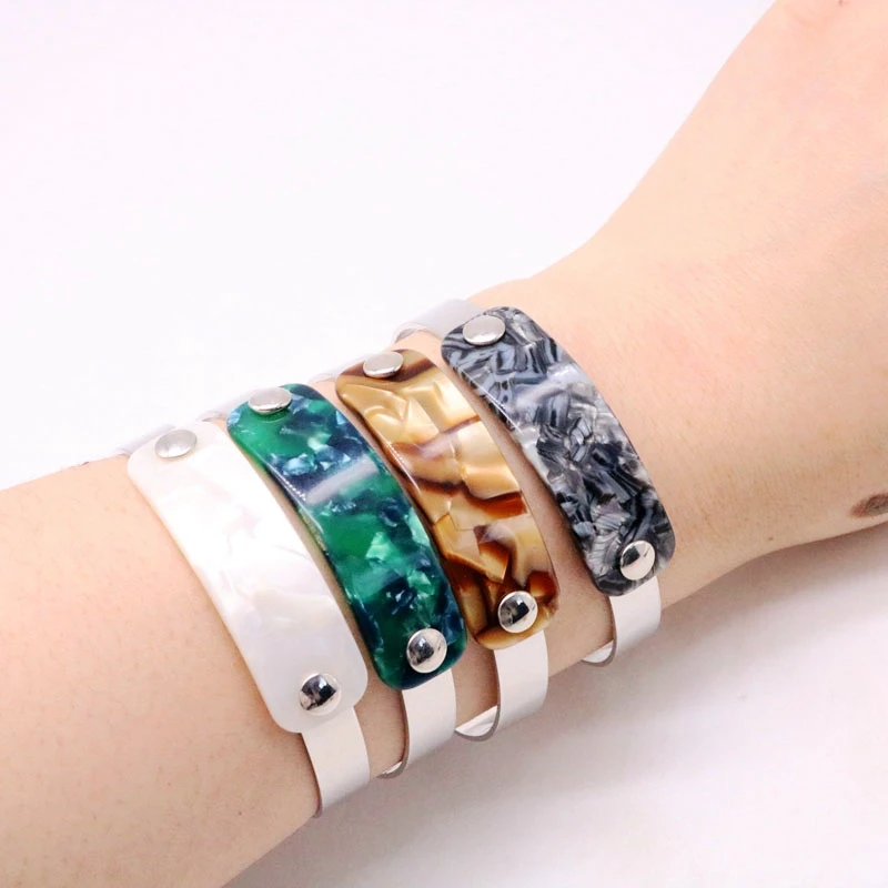 

Free Shipping Popular Resin Open End Adjusted Bangle