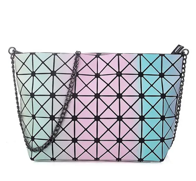 

New Women Chain Shoulder Bag Luminous sac Bao Bag Fashion Geometry Messenger Bags Plain Folding Crossbody Bags Clutch bolso