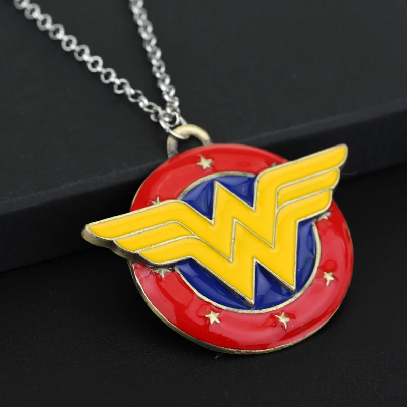 

Wonder Woman Necklace Wing Logo Badge Necklace Female Chain Choker Collier Metal High Quality Neck Lace