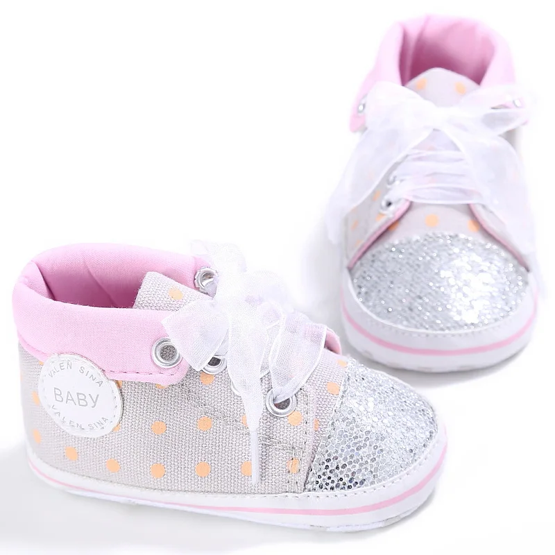 Babyshoes/Новые весенне-осенние модные кроссовки в горошек с кружевом для маленьких девочек, мягкая подошва, обувь для малышей, обувь для