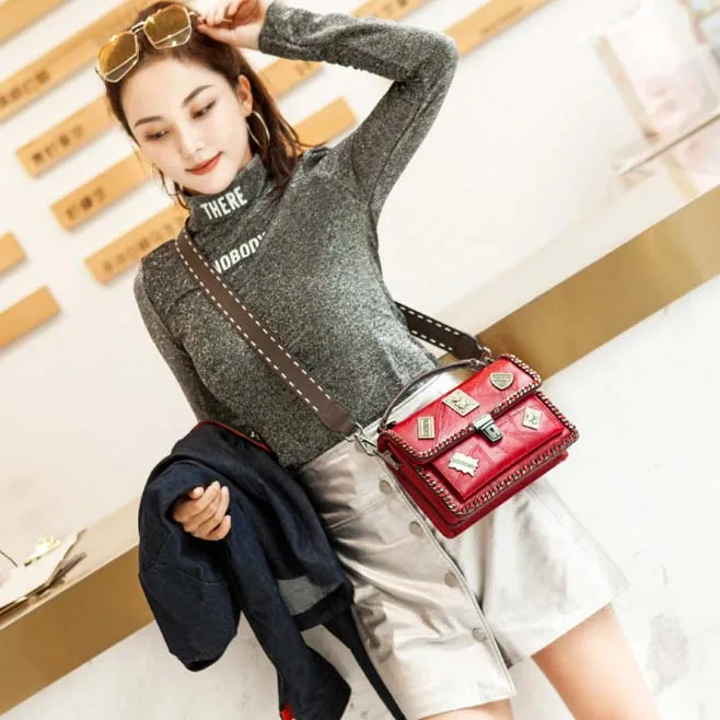 

2019 new 20-30 year old girl leather personality small square bag Trendy fashion women's shoulder bag Women bag Women handbag