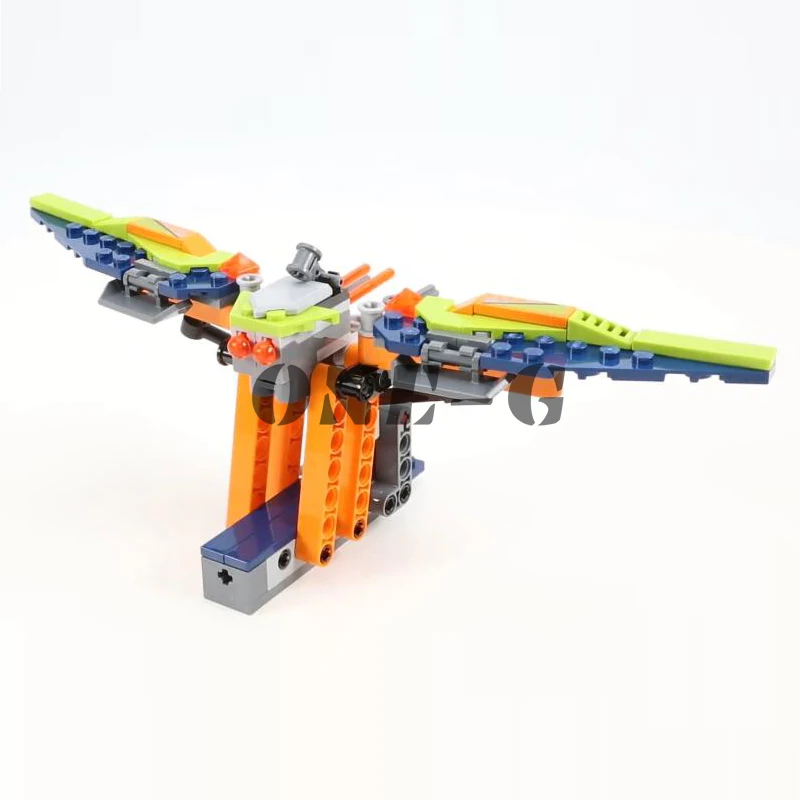 Строительные блоки Aaron's Rock Climber 10704 Совместимость legoinglys nexo knights 70355 кирпичи