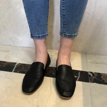 

Soft Leisure Flats Women Leather Shoes Moccasins ladies Loafers black white Casual Female comfortable Driving Footwear