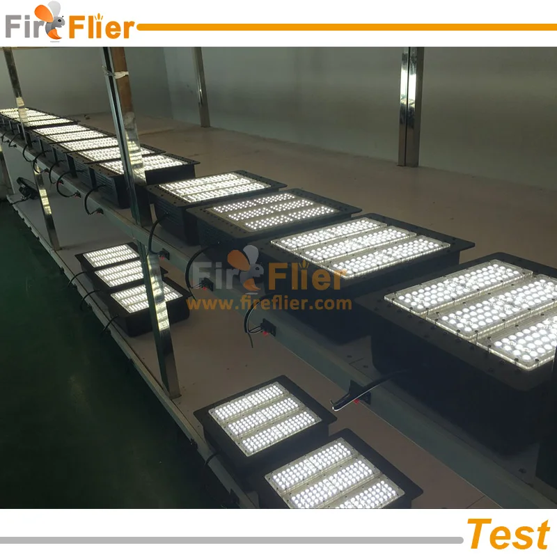 surface mounted led canopy light aging test 