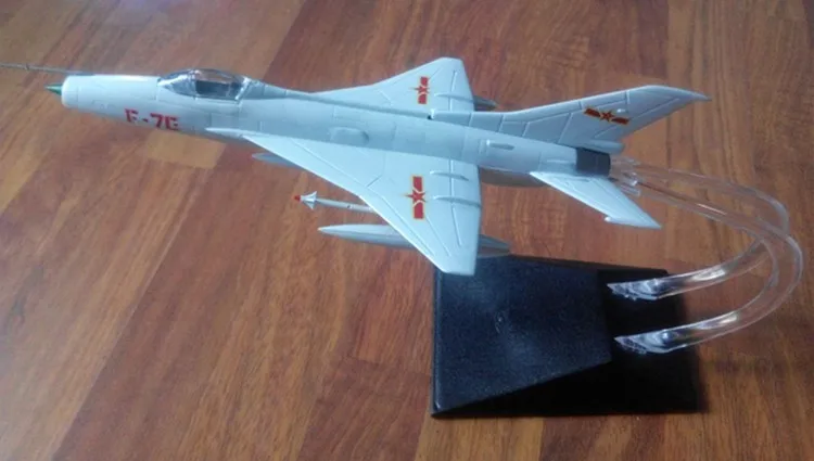 Mig21, F-7E, J-7 статическая модель - Цвет: White