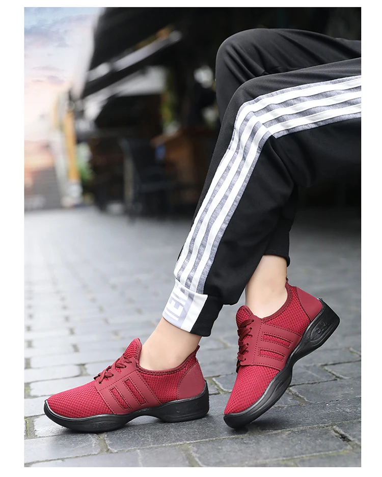 women sneakers (18)