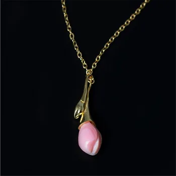 

2019 Hot Gold flower pendant female Pendant Necklace for Women Simple Female Short Chain Necklace Magnolia Flower