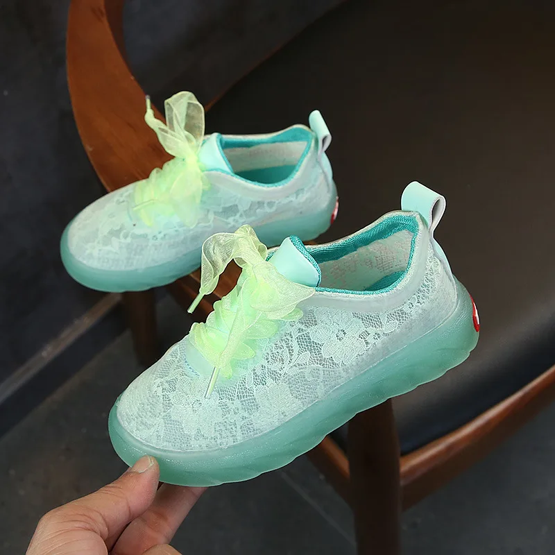 الخريف الربيع تطريز أنيق جلد الطفل الفتيات أحذية تزلج الاطفال تنفس الأطفال العلامة التجارية حذاء كاجوال مصمم رياضية