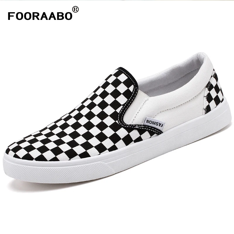 

2019 New Summer Men's Canvas Shoes Breathable Fashion Casual Shoes Men White Black Color Mens Shoes Zapatos Hombre Espadrilles