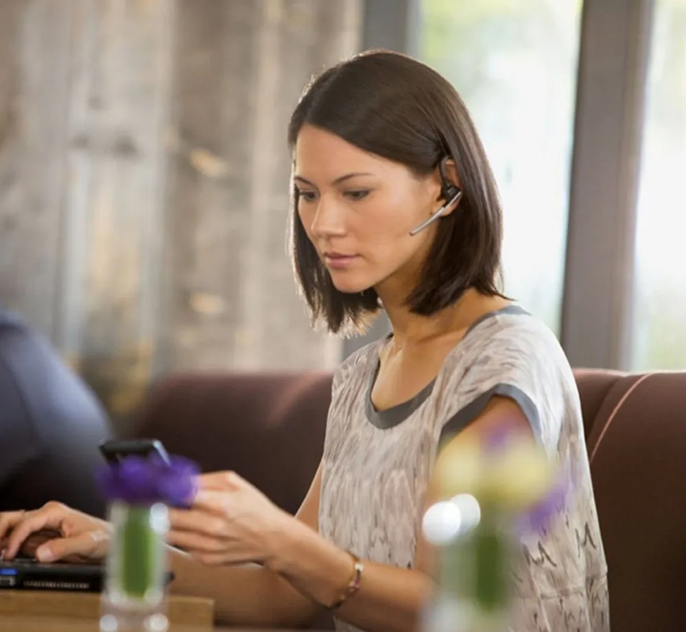 Handsfree business bluetooth headset with mic voice control wireless bluetooth headphone for sports and driving sweatproof noise cancelling earphone (2)