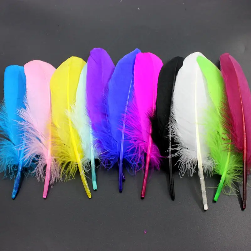 

About 15-20 cm of Artificial Goose Feathers Props Wedding Party Masks Decoration DIY craft 50 pcs / lot