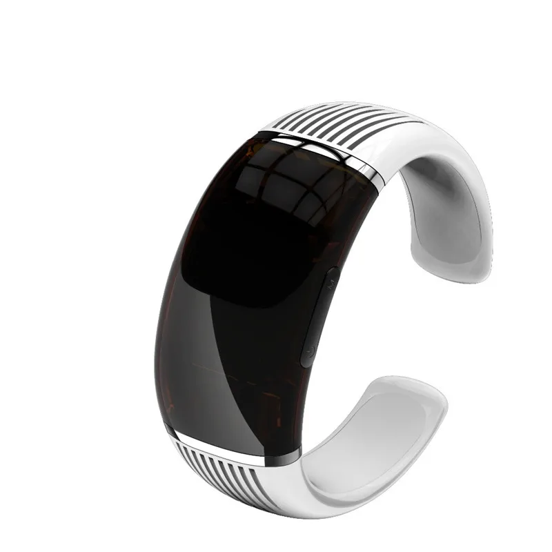 Fashion Wearable OLED Screen Wristband Digital Voice Activated Recorder 8GB Mp3 Recorder Bracelet Recording Support 24 Languages