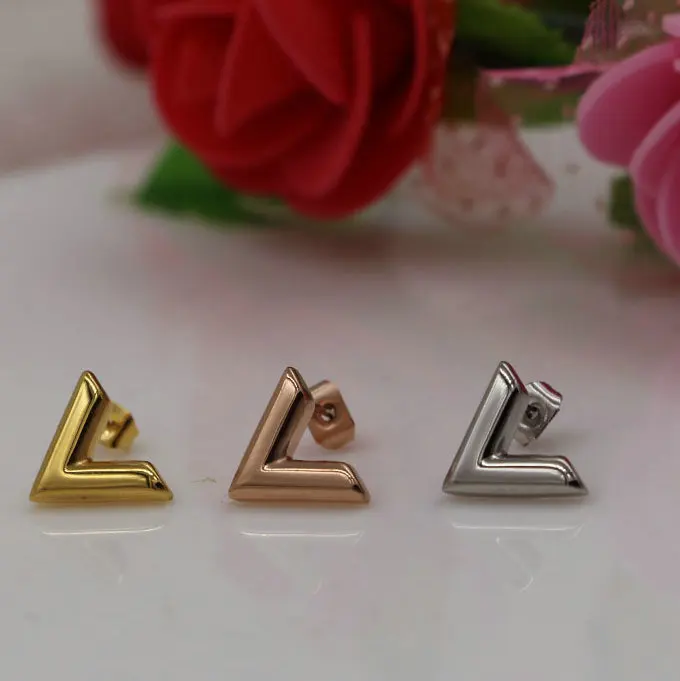 5 (5)