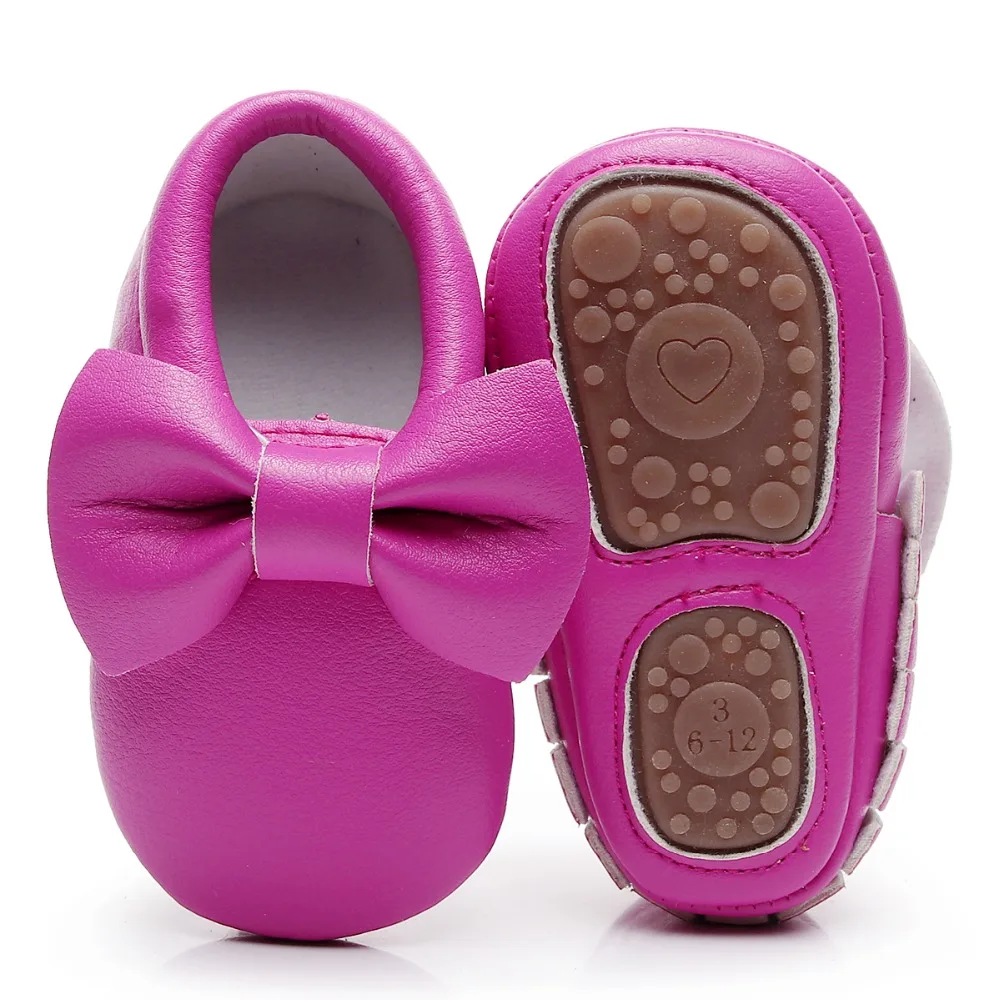 Мокасины с твердой подошвой для малышей; милая обувь с бантом для первых ходунков; обувь из искусственной кожи для маленьких девочек; модная детская обувь для малышей