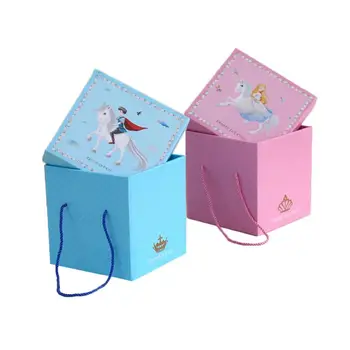 

2pcs Cartoon Prince and Princess Snack Boxes Portable Romantic Gift Box Containers with Ropes for Party Valentine's Day