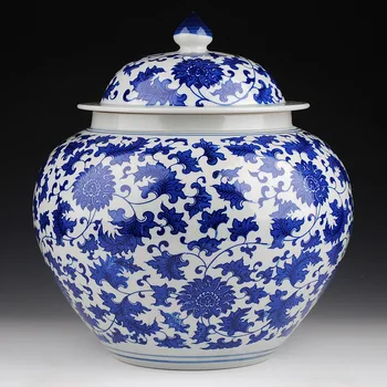 

Hongxuan blue and white porcelain lotus general tank storage tank jar jar with cover porcelain altar pickled cabbage