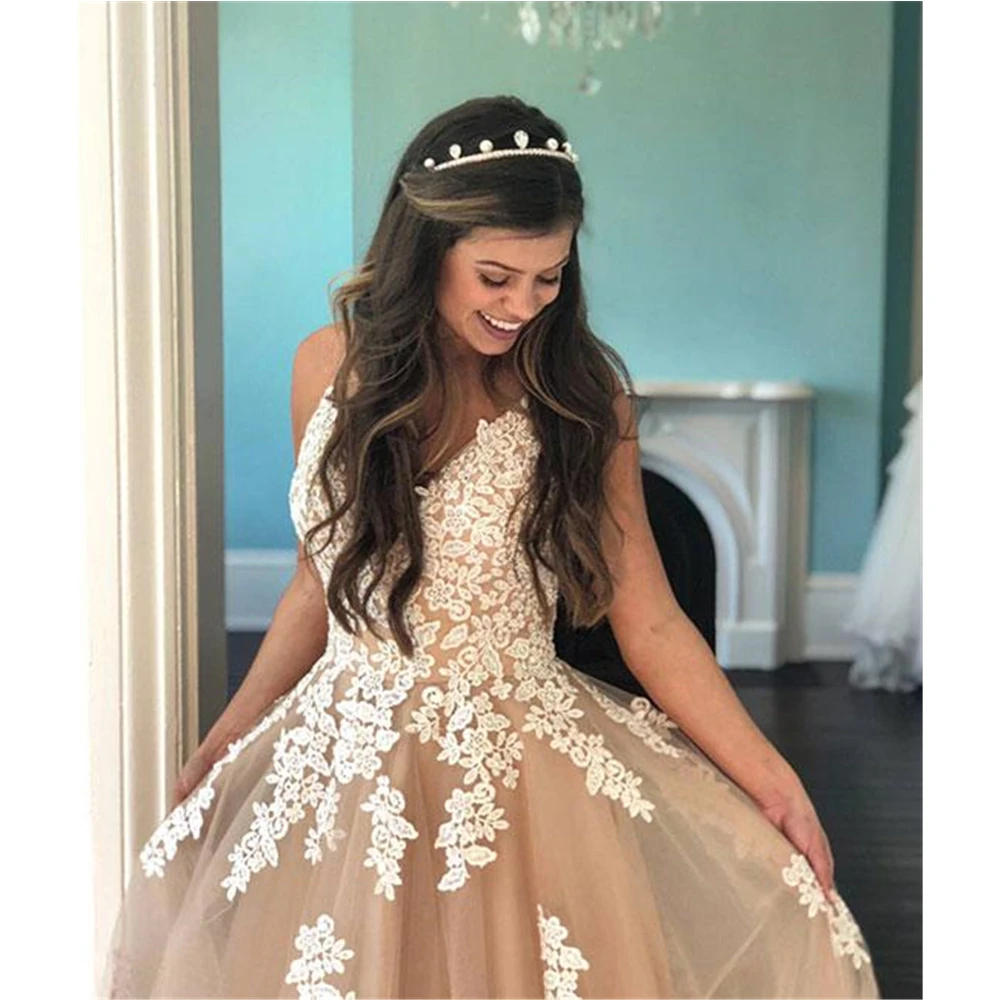 2019-Champagne-Tulle-Evening-Dress-With-White-Lace-Sexy-Backless-Spaghetti-Strap-A-Line-Long-Prom (1)