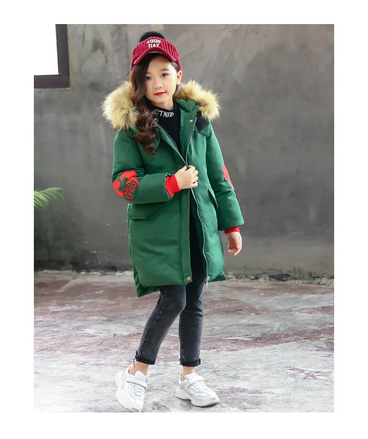 Теплая зимняя одежда для девочек пальто на возраст от 3 до 13 лет Новинка года, детская утепленная куртка зимний комбинезон с капюшоном, длинная верхняя одежда детская хлопковая парка - Цвет: Зеленый