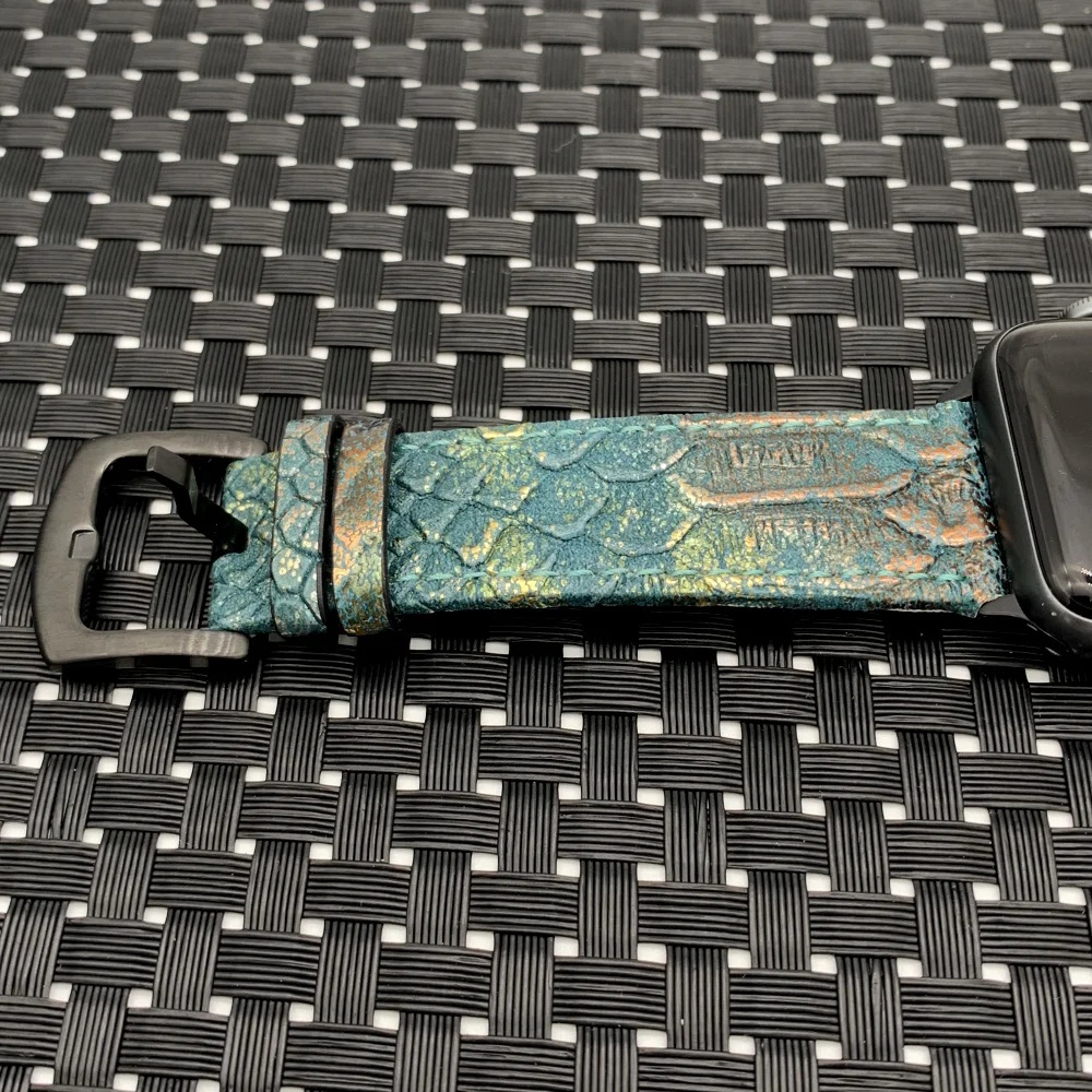 Ремешок кожаный для Apple Watch браслет iWatch Band Series 4 3 2 1 змеиная кожа 38 мм 42 40 44