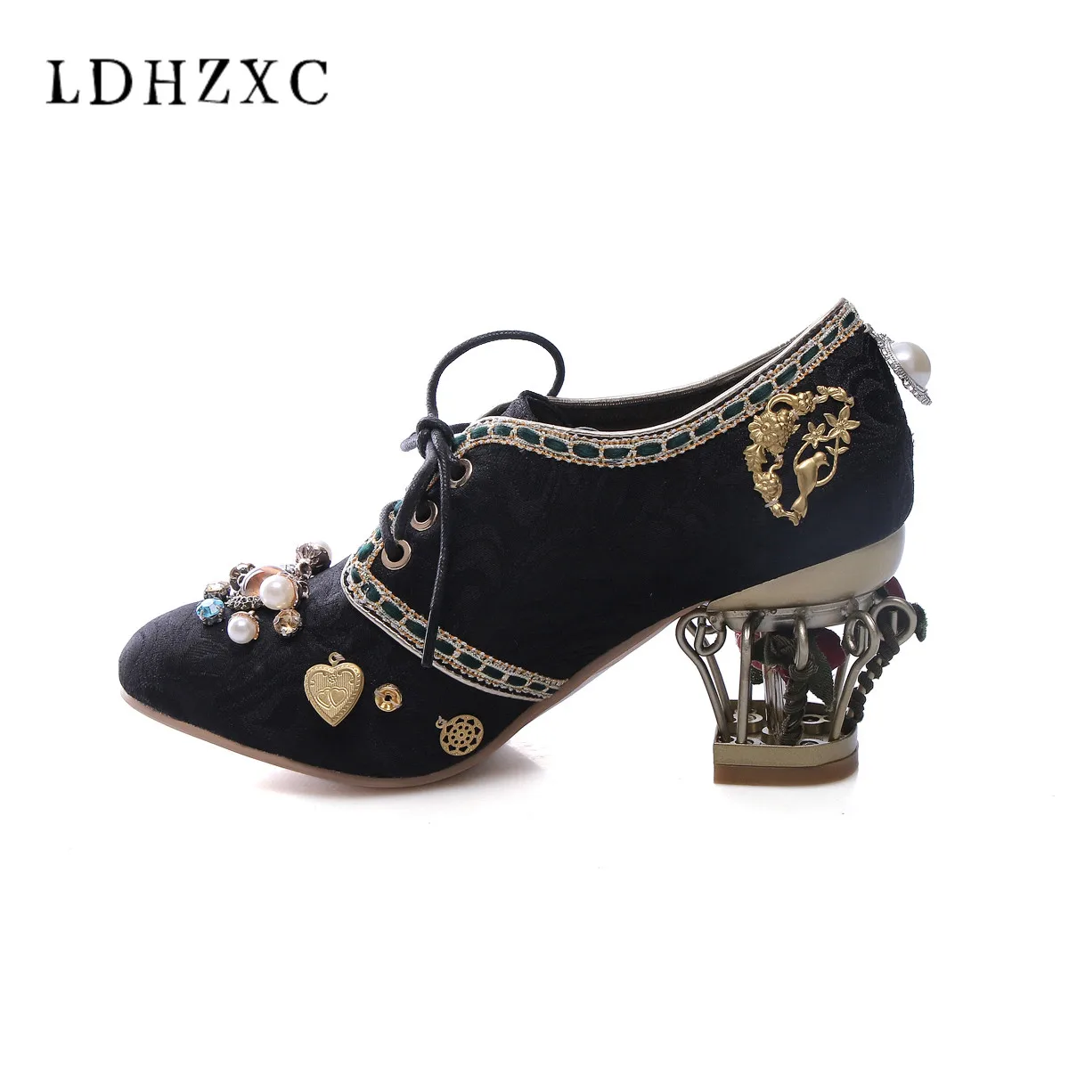 

LDHZXC 2018 Spring Summer New Shoes Leather Woman Pumps High Square Heels Pumps Designer Graffiti Tide Runway Woman Pumps Party