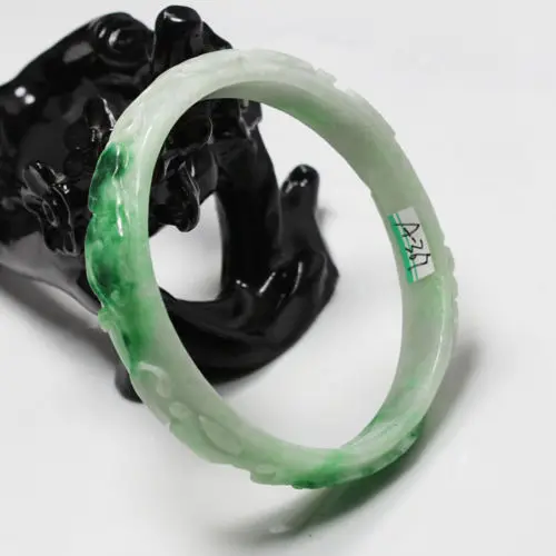 

2967 NATURAL BEAUTIFUL CHINA HAND-CARVED GREEN JADE GEMS BANGLE BRACELET