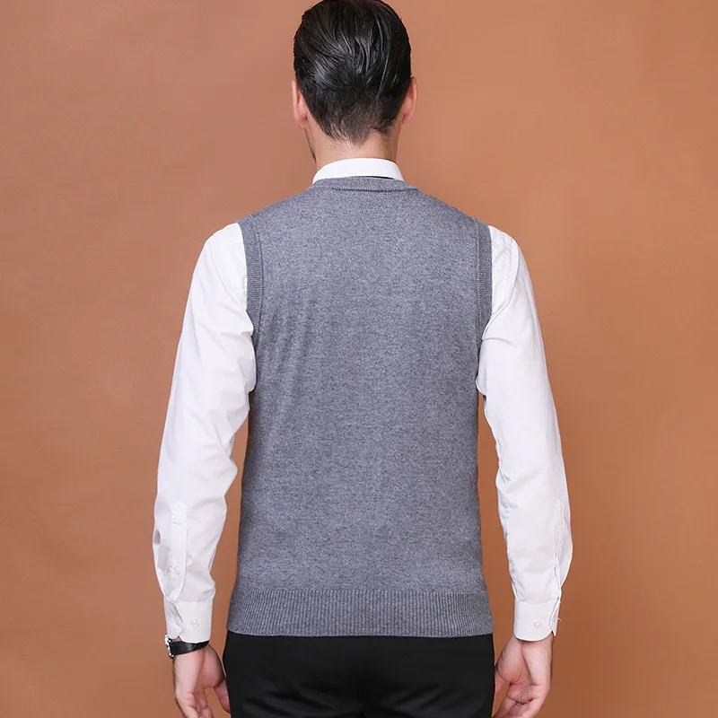 Neue Ankunft Herbst Winter herren Casual Gestrickt Ärmellose Weste Mode Marke V-ausschnitt Reine Farbe Männlichen Elastische Pullover Größe M-3XL