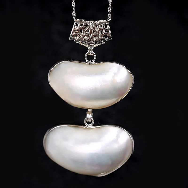

Natural abalone shell pendant Wild high-end personality fashion atmosphere authentic Send mother to send mother-in-law gift