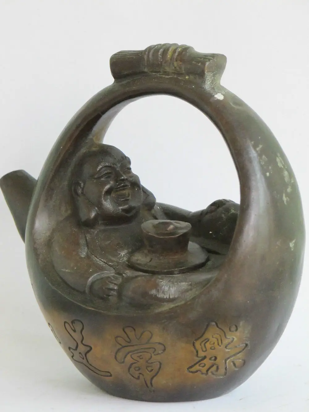 

5.5"China Bronze buddha maitreya Happiness consists in contentment teapot kettle