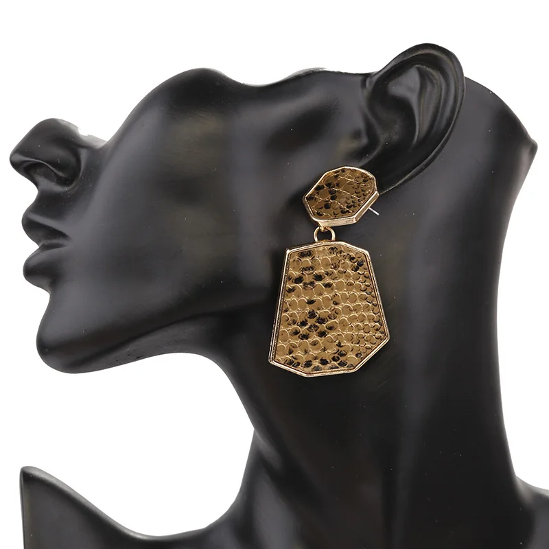 AENSOA кожаные висячие серьги со змеиным принтом, большие висячие серьги в стиле бохо с геометрическим леопардовым принтом, женские массивные ювелирные изделия для свадебной вечеринки - Окраска металла: Gold