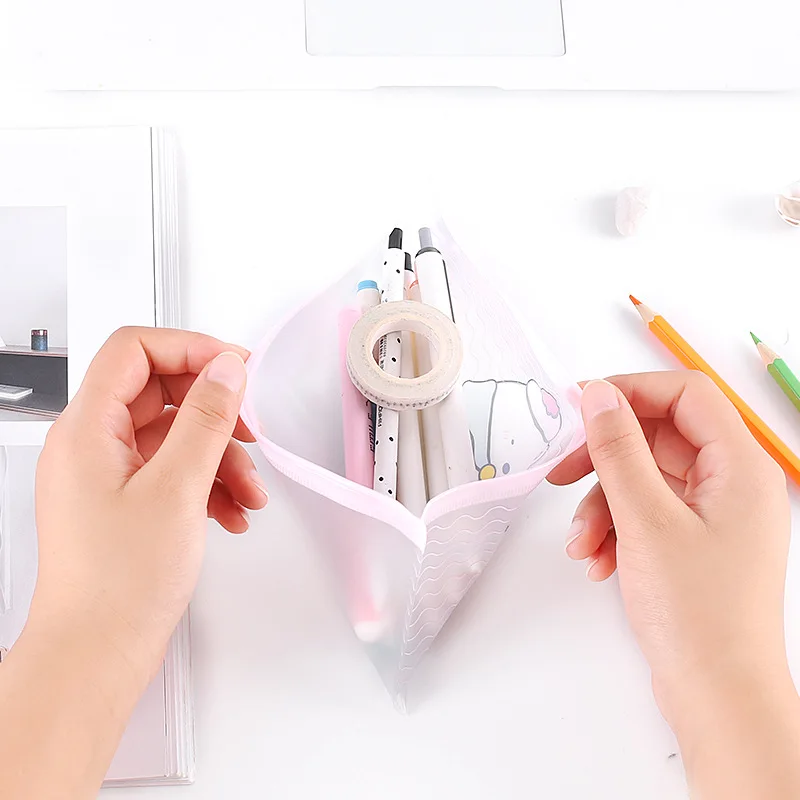 الكرتون امرأة واضحة التجميل حقيبة المحمولة شفافة PVC حقيبة مستحضرات تجميل السفر سستة غسل الزينة الحقيبة فرشاة الأسنان المنظم حقيبة