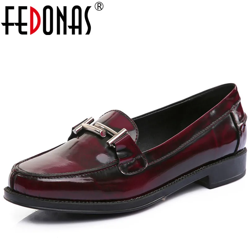 

FEDONAS 2018 New Design Women Flats Heels Four Season Shoes Retro Vintage Genuine Patent Leather Loafers Shoes Wedding Shoes