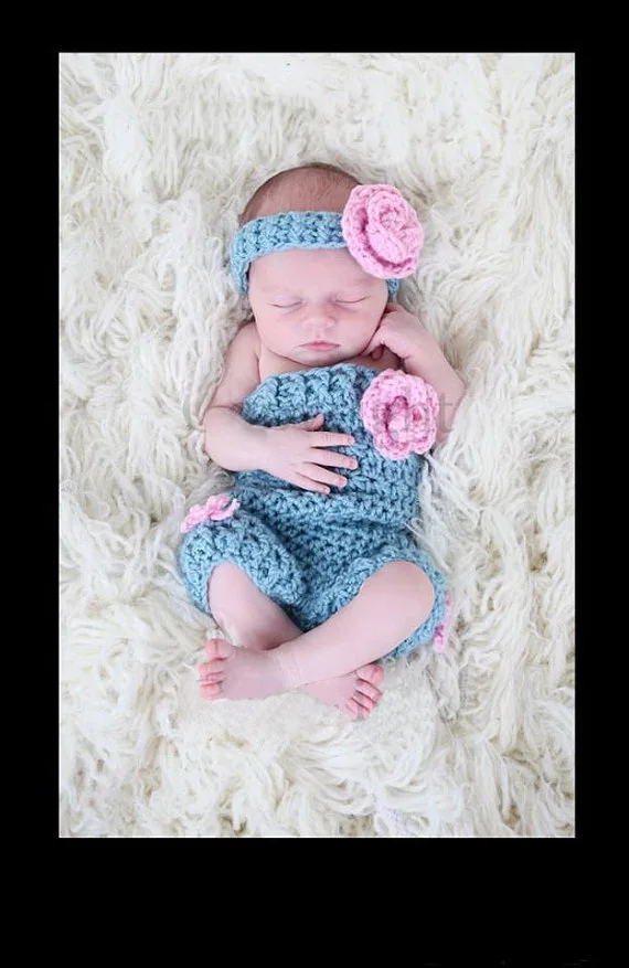 

baby hat,newborn crochet Beanies caps,Flower headbands and jumpsuits Sets 0-3 month newborn Photo props