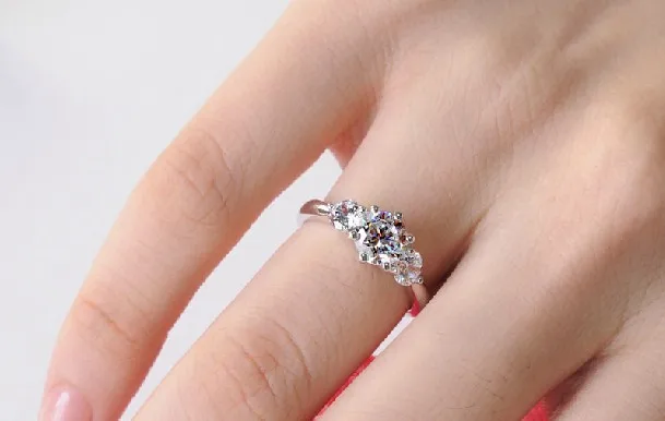 Новое Женское Обручальное кольцо с 3 камнями 2Ct красивое из стерлингового серебра