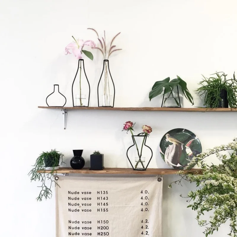 

Flower Vase Vase Abstract Black Lines Minimalist Abstract Iron Vase Dried Racks Nordic flower ornaments Home Party Decoration
