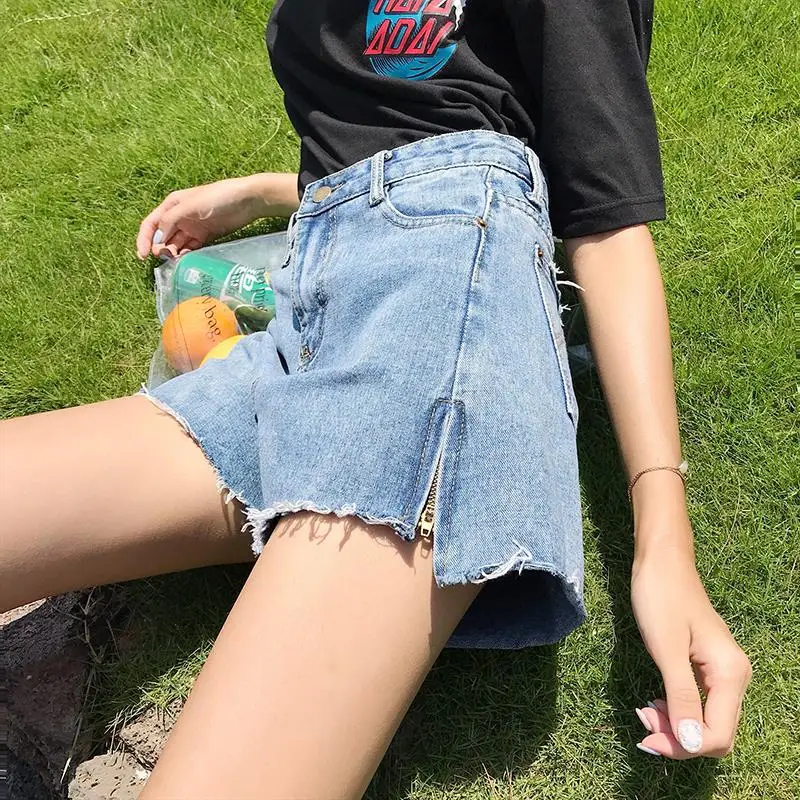 

Https://detail.tmall.com/item.htmspm=a230r.1.14.135.4152475cvKtDHP&id=594353740454&ns=1&abbucket=14