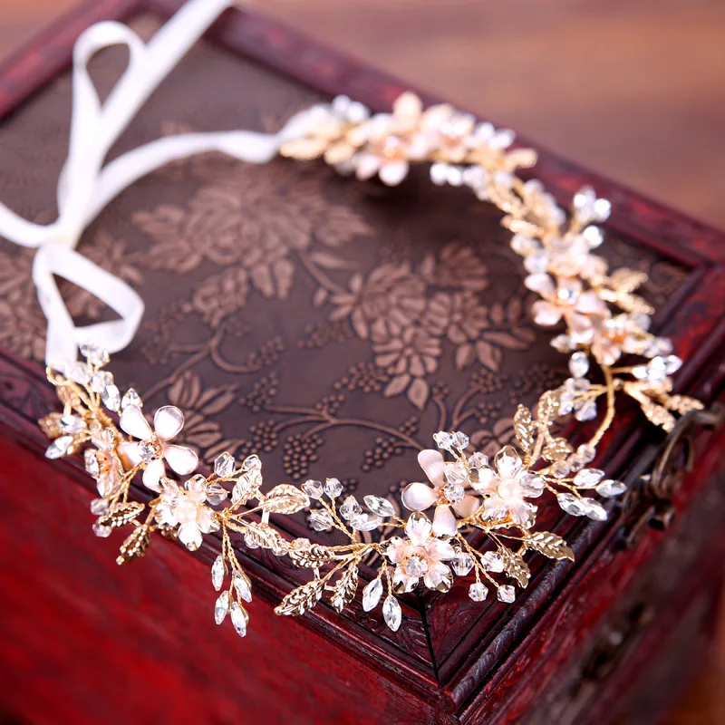 

New Wedding Headband Handmade Gold Hairbands Brides Flower Leaves Rhinestone Tiara Headwear Crystal Bridal Hair Jewelry b600