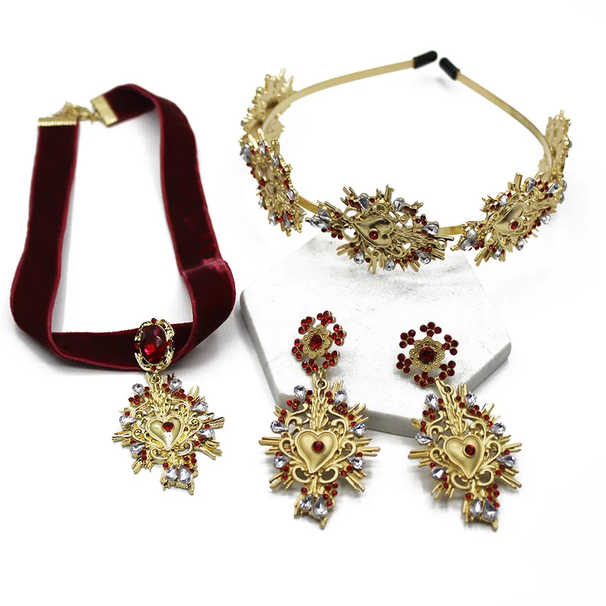  Exaggerated Baroque Gold Heart Tiara Crystal Head Hairbands Hair Jewelry Trendy Hair Accessories Br