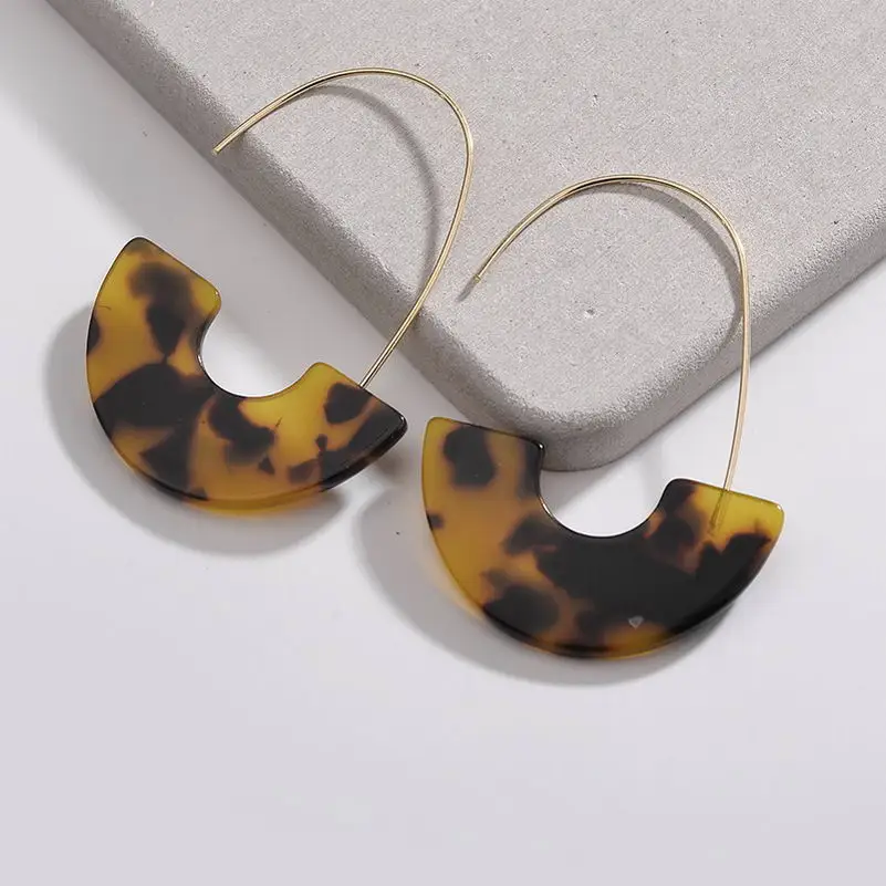 

ZWPON 2018 FAIDRA Gold Resin U Shape Leopard Drop Earrings for Women New Geometric Acetate Plate Earrings Jewelry Wholesale