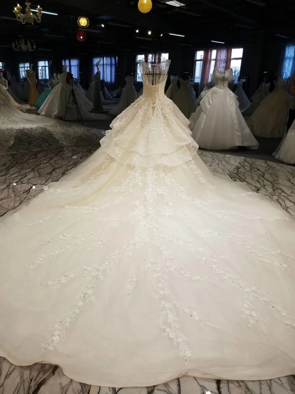 Vestido de Casamento Com Renda 2018 бальное платье со шнуровкой сзади Бисероплетение Свадебные платья со стразами с длинной накидкой реальные фотографии