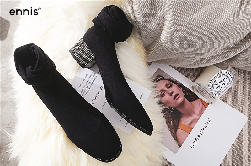 ENNIS/ г. Облегающие черные ботфорты женские ботфорты пикантные эластичные сапоги на каблуке, стразы Осенняя обувь L734
