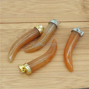

P15052111 Chalcedony Horn Tusk Pendant with Gold Or Silver Cap