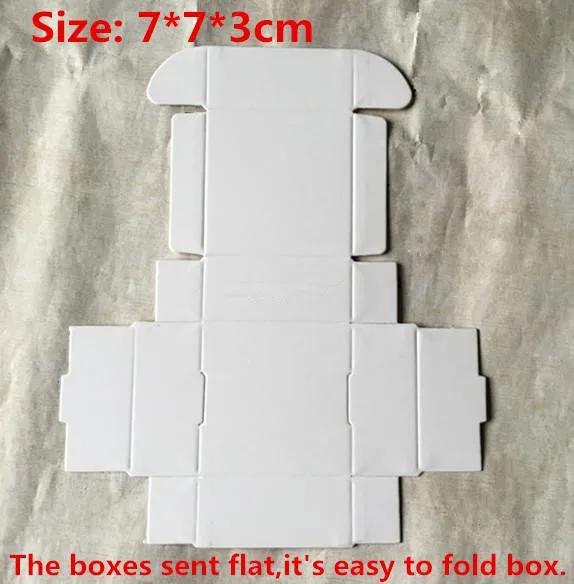 

100pcs/lot-7*7*3cm Blank White Paper Party Boxes Smart Little Sized Craftwork Gift Fastener Ear Rings Aircraft Cardboard Boxes