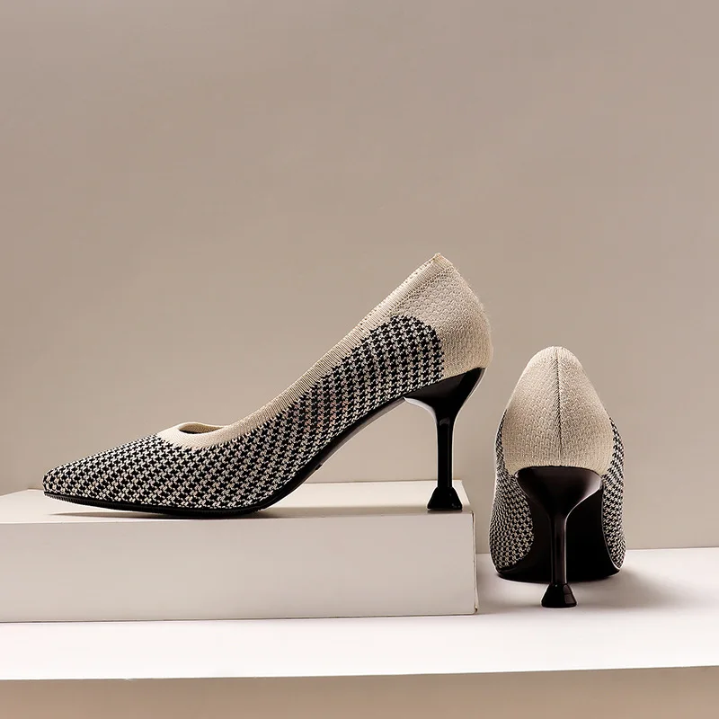 

2019 spring new fashion simple plaid high heels comfortable tip stiletto wild shoes.