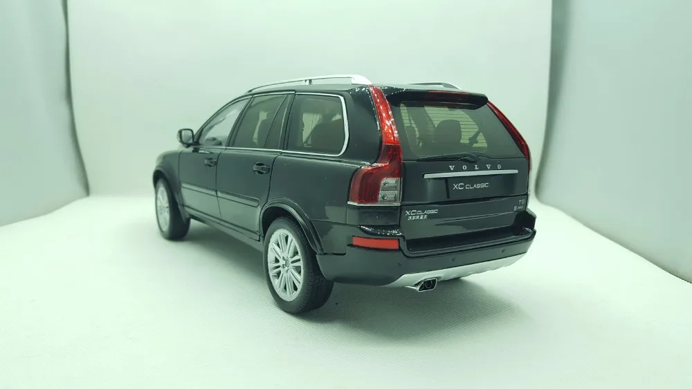 1:18 литья под давлением модель для Volvo XC90 XC классический черный Внедорожник сплав игрушечный автомобиль миниатюрная коллекция подарки XC 90