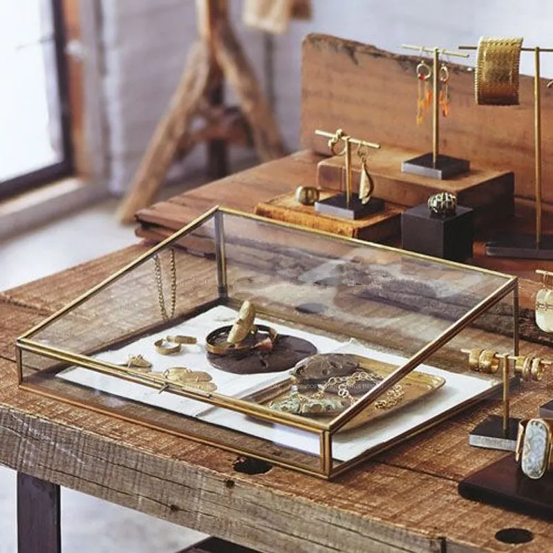 Glass-Copper Storage Box Ladder Polygon Retro-Bronze Edge Glass Jewelry Box Decoration of Princess Jewelry Receiving Box Display Glass-Copper Storage Box Ladder Polygon Retro-Bronze Edge Glass Jewelry Box Decoration of Princess Jewelry Receiving Box Display